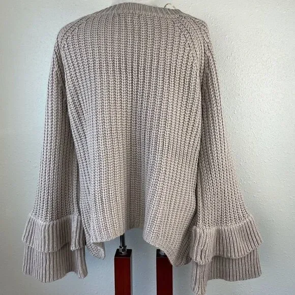 Miracle Long Sleeve Sweater Size M EUC - Picture 7 of 9